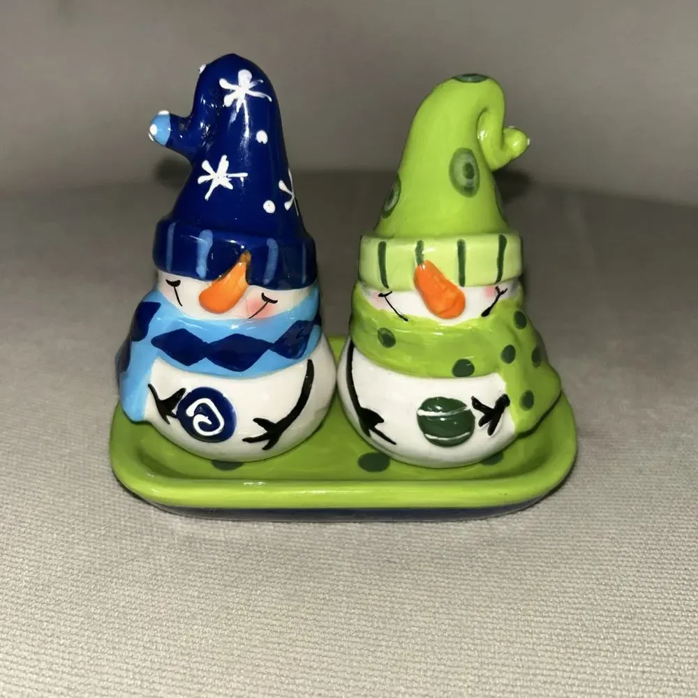 Three piece snowman salt and pepper shakers